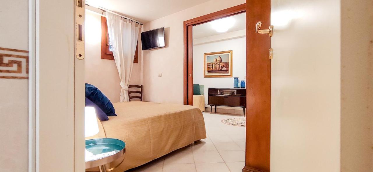 Ca' Marco Apartment เวนิส ภายนอก รูปภาพ